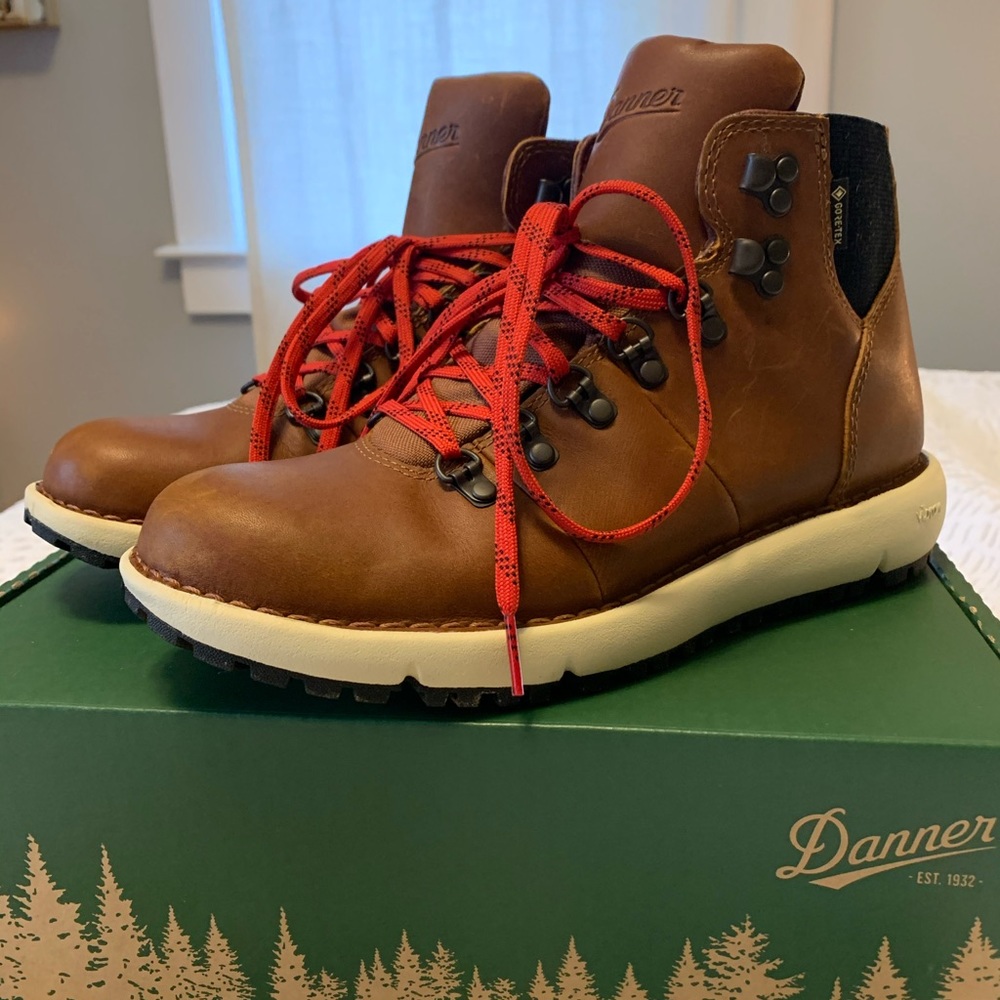 Women’s Vertigo 917 Danner Boots